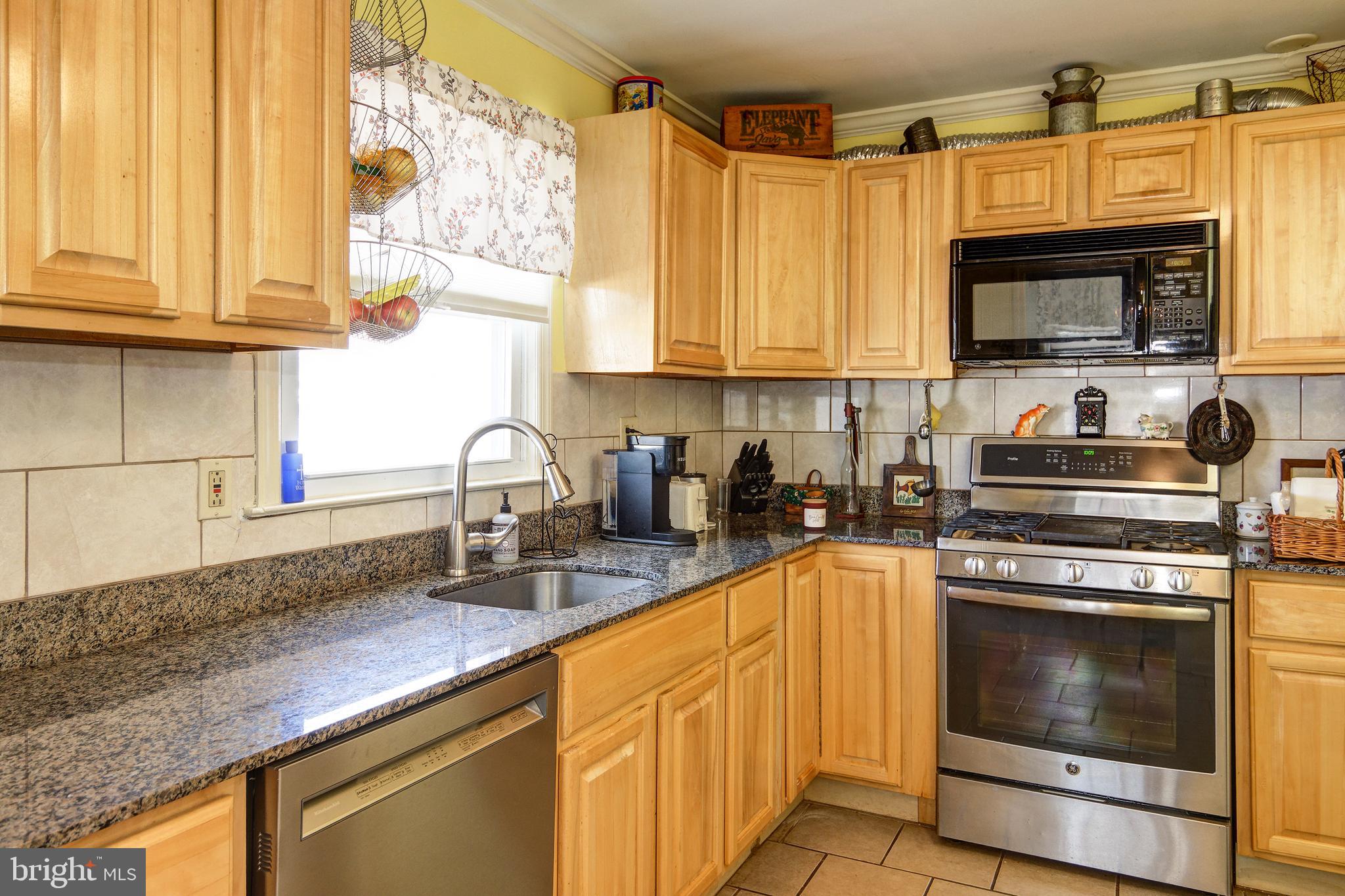 237 Creek Road Bellmawr, NJ 08031 - Photo 12 of 35