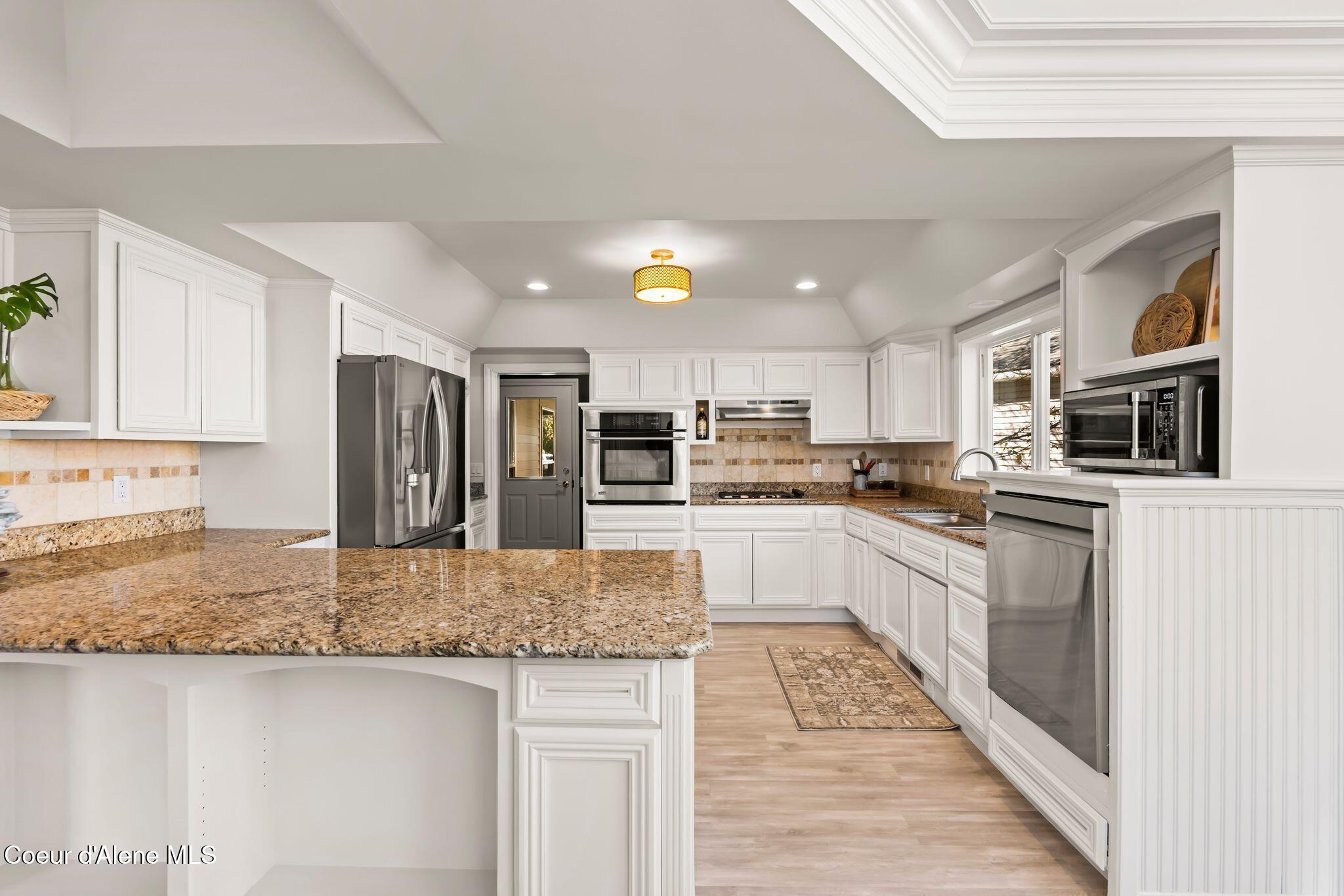 1406 J R Court Sandpoint, ID 83864 - Photo 10 of 51 13_A7400894