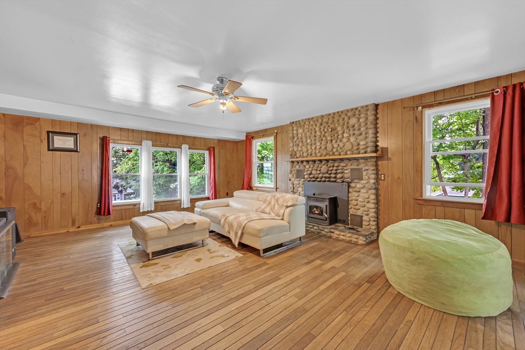 63 Wayside Road Worcester, MA 01605 - Photo 13 of 22 Gallery Image 13