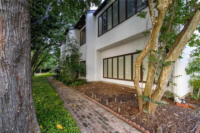 $315,000 | 305 Jackson Avenue, Mandeville, LA 70448