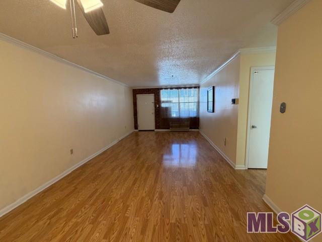 3101 Highland Road, Unit 216 Baton Rouge, LA 70802 - Photo 4 of 4 Living Room