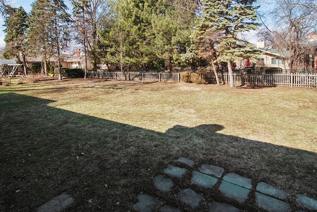 294 Gatesby Road Riverside, IL 60546 - Photo 15 of 25