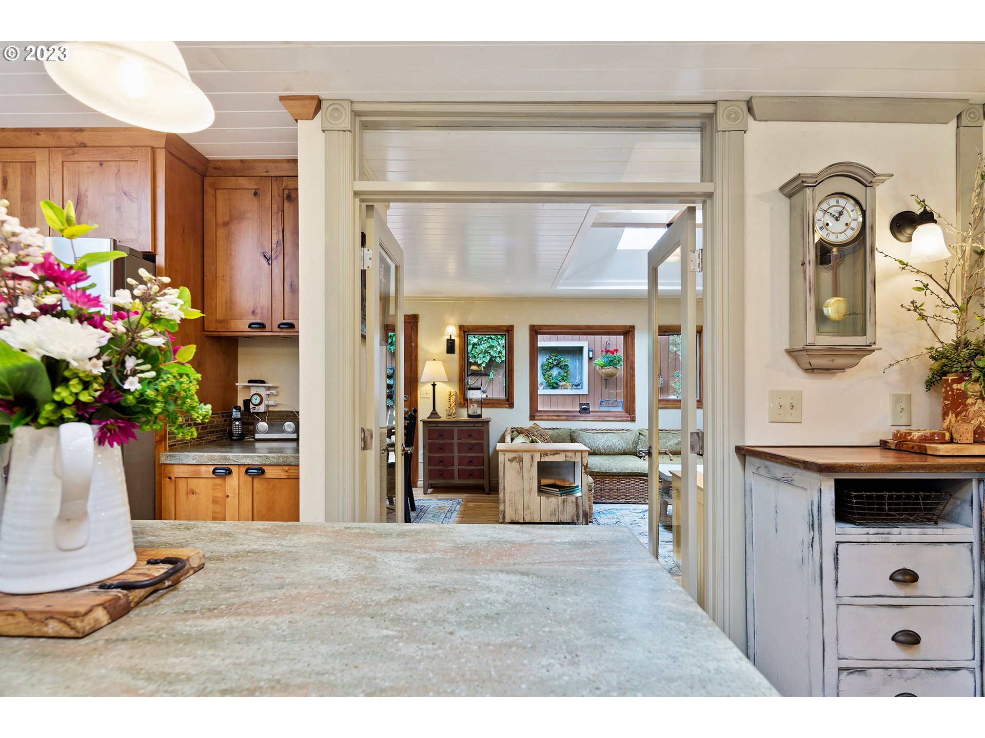 2410 Park Road Lake Oswego, OR 97034 - Photo 8 of 48 Gallery Image 8
