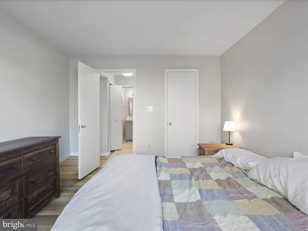 $2,125 | 6908 B Mary Caroline Circle, Unit B, Alexandria, VA 22310