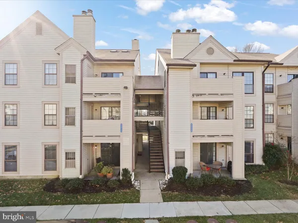 $2,125 | 6908 B Mary Caroline Circle, Unit B, Alexandria, VA 22310