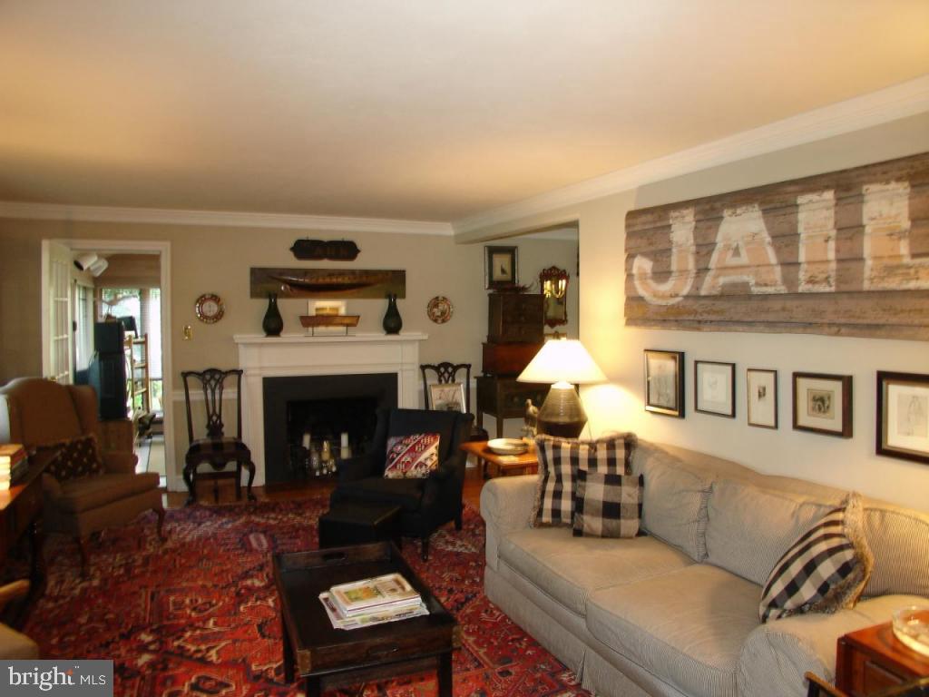 1315 Hillcrest Road Lancaster, PA 17603 - Photo 2 of 9 Gallery Image 2