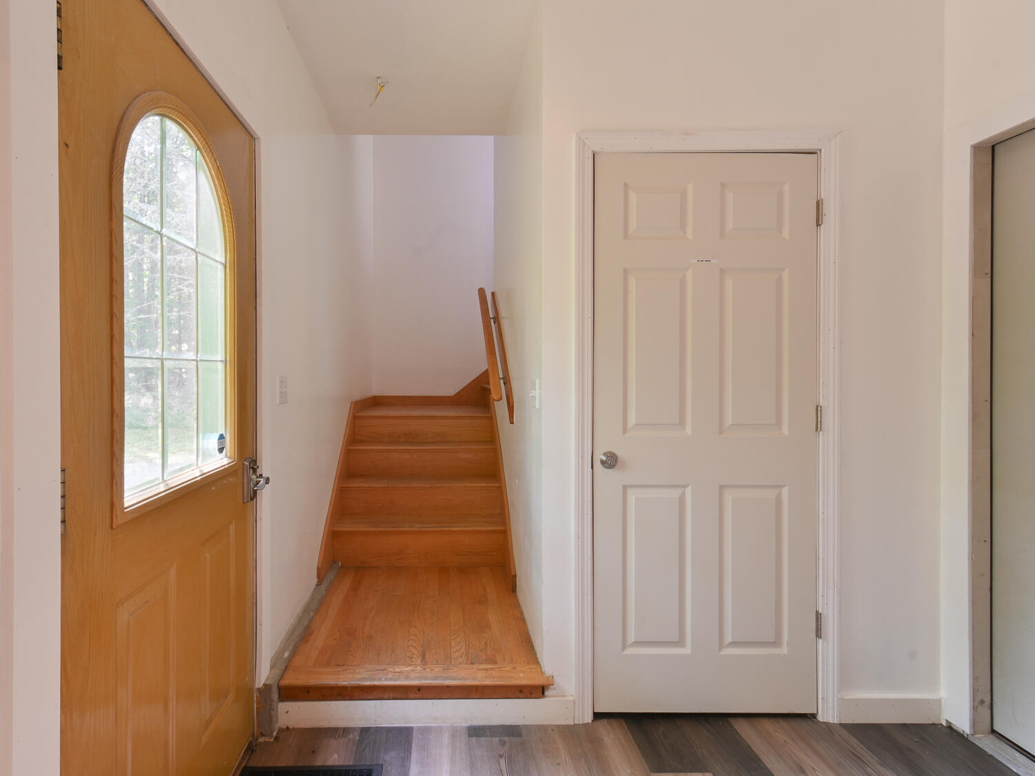 76 Knox Road Bar Harbor, ME 04609 - Photo 3 of 38 Mudroom