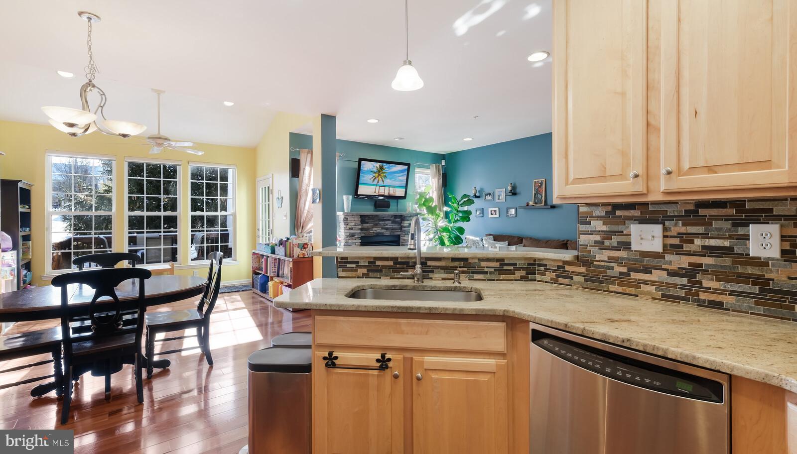 1806 Adams Way Jamison, PA 18929 - Photo 15 of 42