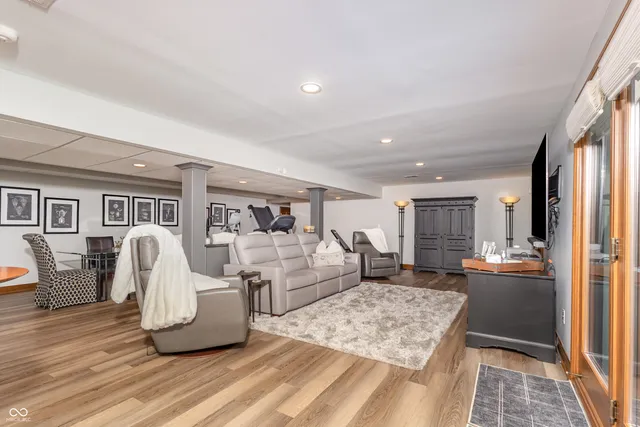 $850,000 | 6942 Highway 350, Aurora, IN 47001