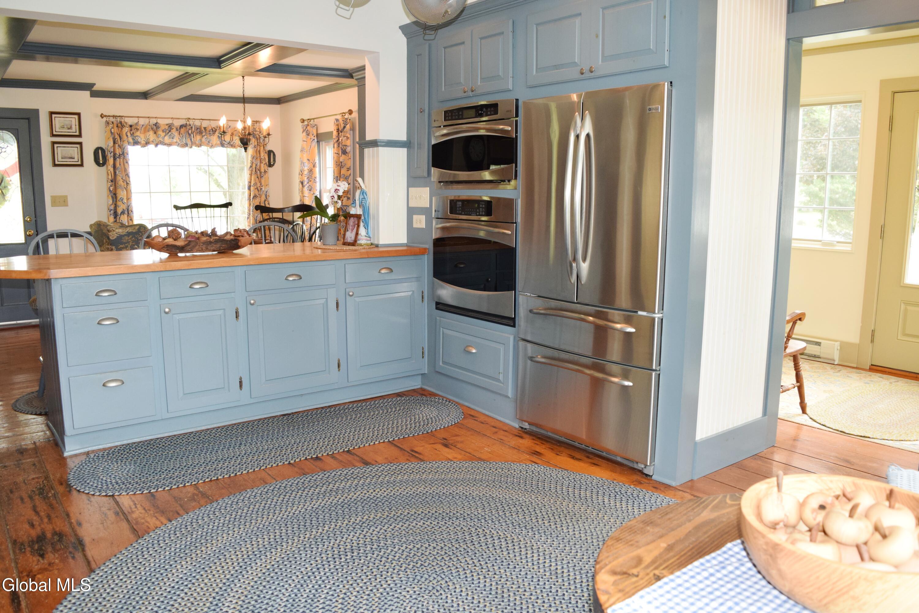 944 Stony Point Road Schodack, NY 12033 - Photo 42 of 99 Eat-in Kitchen