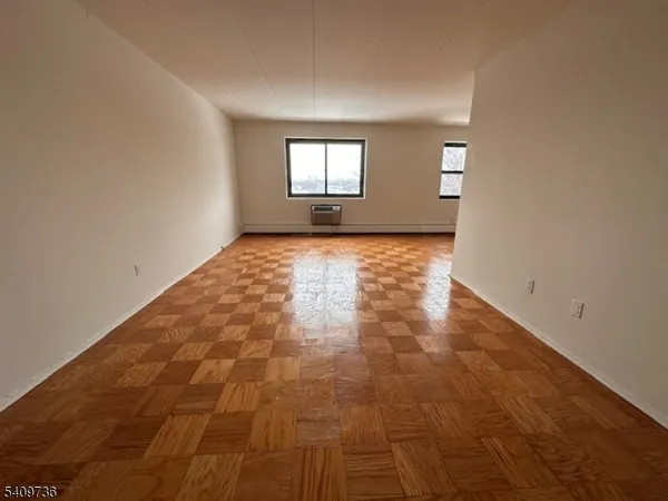 a view of empty room with window