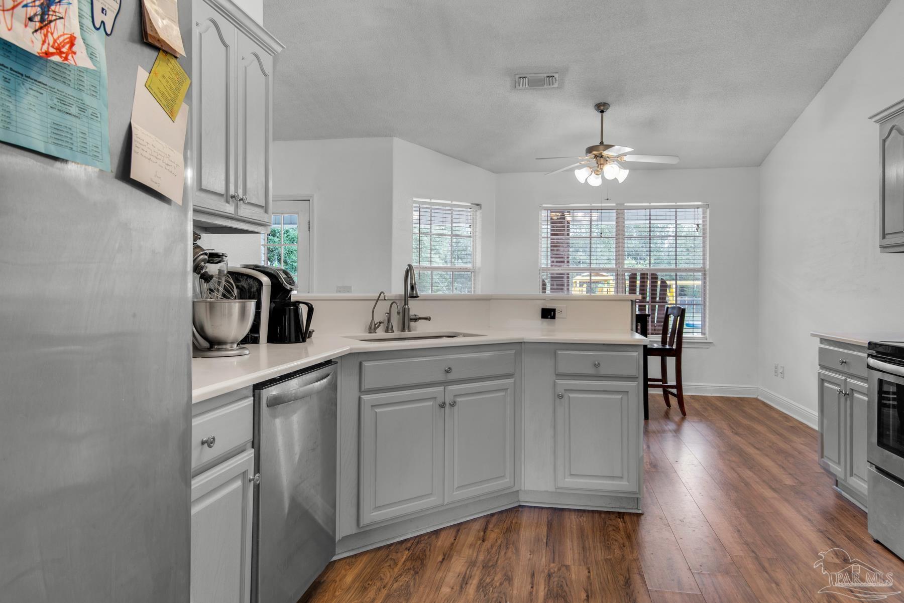 2800 Wallace Lake Road Pace, FL 32571 - Photo 18 of 49 Gallery Image 18