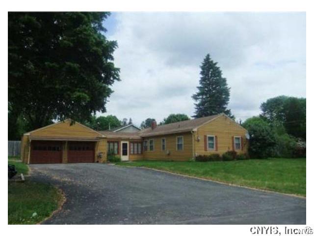 27 Pickwick Road DeWitt, NY 13214 - Photo 1 of 1 Exterior Front