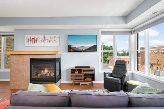 $204,900 | 100 4th Avenue North, Unit 112, South St. Paul, MN 55075
