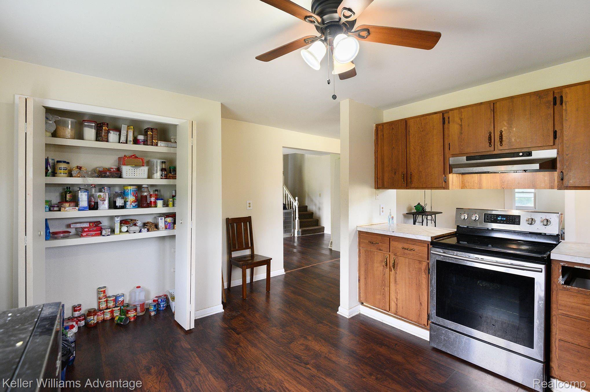 9898 South Lewis Road Millington, MI 48746 - Photo 6 of 20 Kitchen1.jpeg