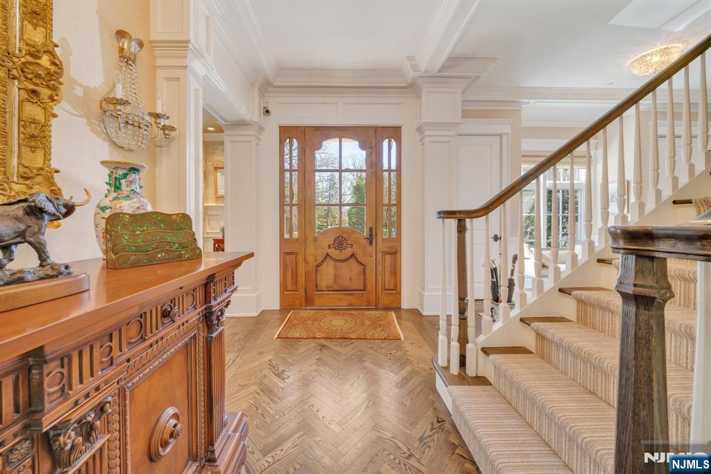 74 Roberts Road Englewood Cliffs, NJ 07632 - Photo 3 of 40