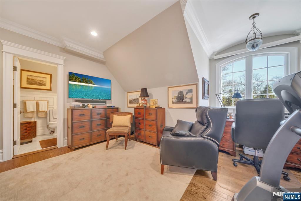 74 Roberts Road Englewood Cliffs, NJ 07632 - Photo 31 of 40