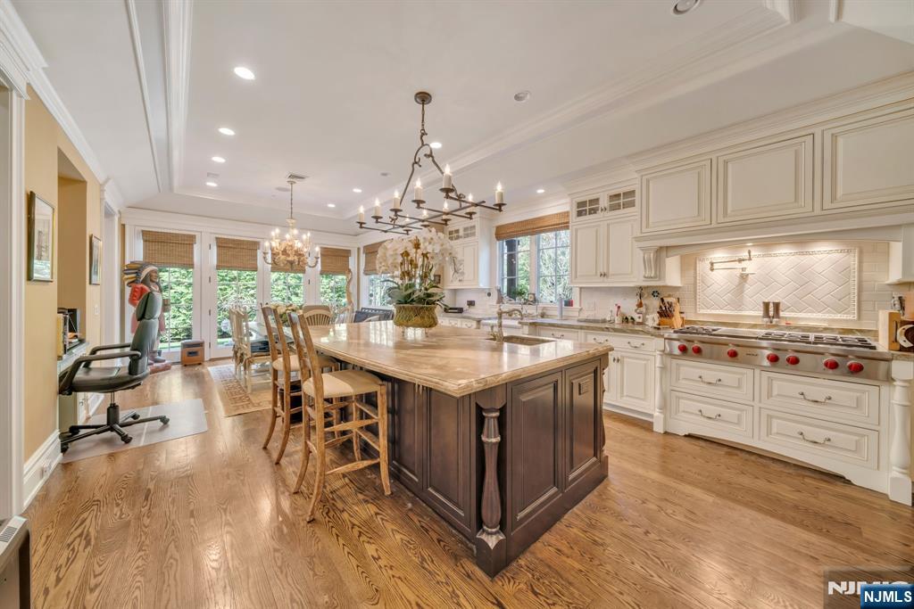 74 Roberts Road Englewood Cliffs, NJ 07632 - Photo 6 of 40