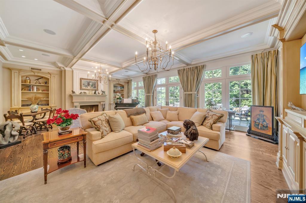 74 Roberts Road Englewood Cliffs, NJ 07632 - Photo 9 of 40