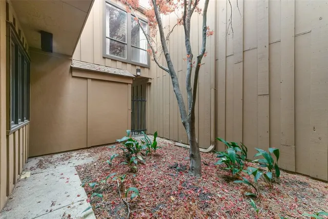 a view of a pathway of a house