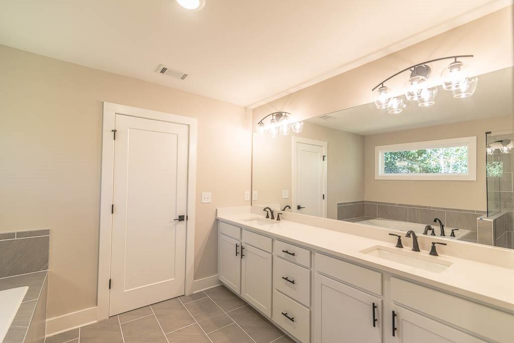 2462 Waldrop Ridge Court Decatur, GA 30034 - Photo 15 of 22 Gallery Image 15