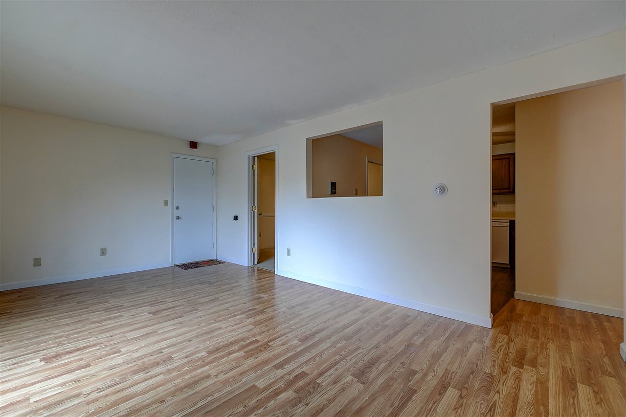 123 English Village Road, Unit 201 Manchester, NH 03102 - Photo 3 of 23 Gallery Image 3