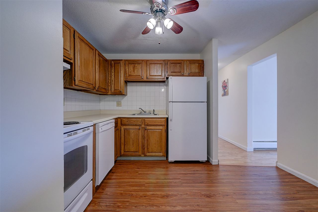 123 English Village Road, Unit 201 Manchester, NH 03102 - Photo 9 of 23 Gallery Image 9