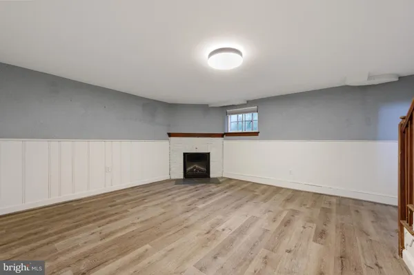 $4,000 | 708 Chetworth Place, Alexandria, VA 22314