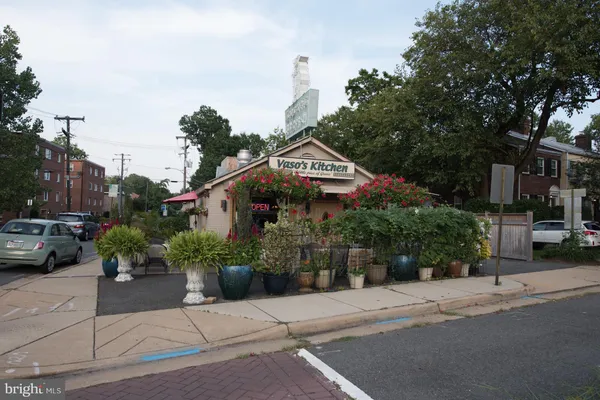 $4,000 | 708 Chetworth Place, Alexandria, VA 22314