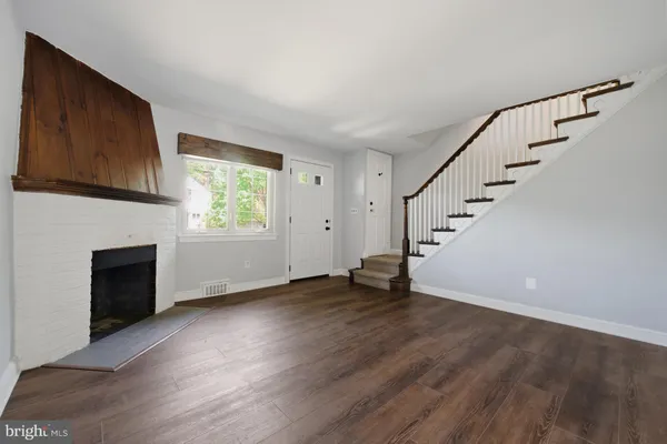 $4,000 | 708 Chetworth Place, Alexandria, VA 22314