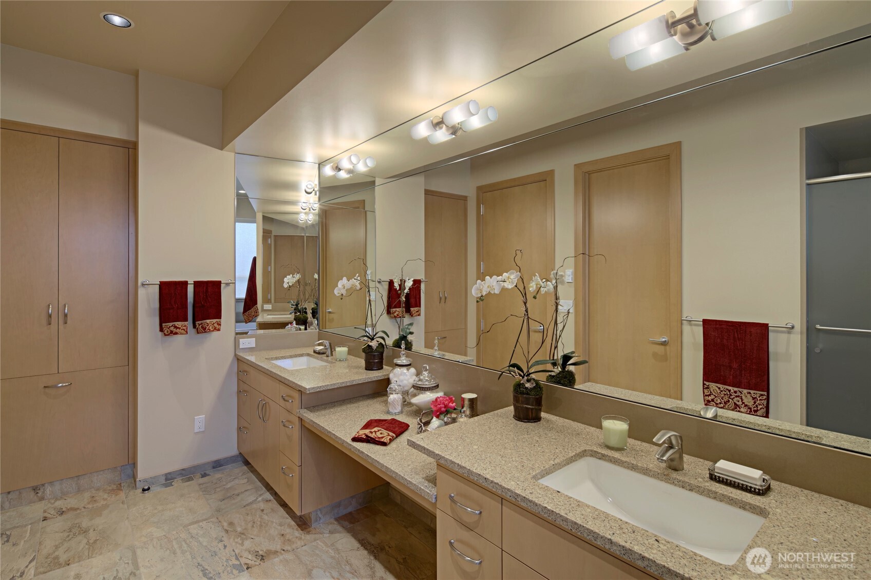 12701 Standring Lane Southwest Burien, WA 98146 - Photo 17 of 39