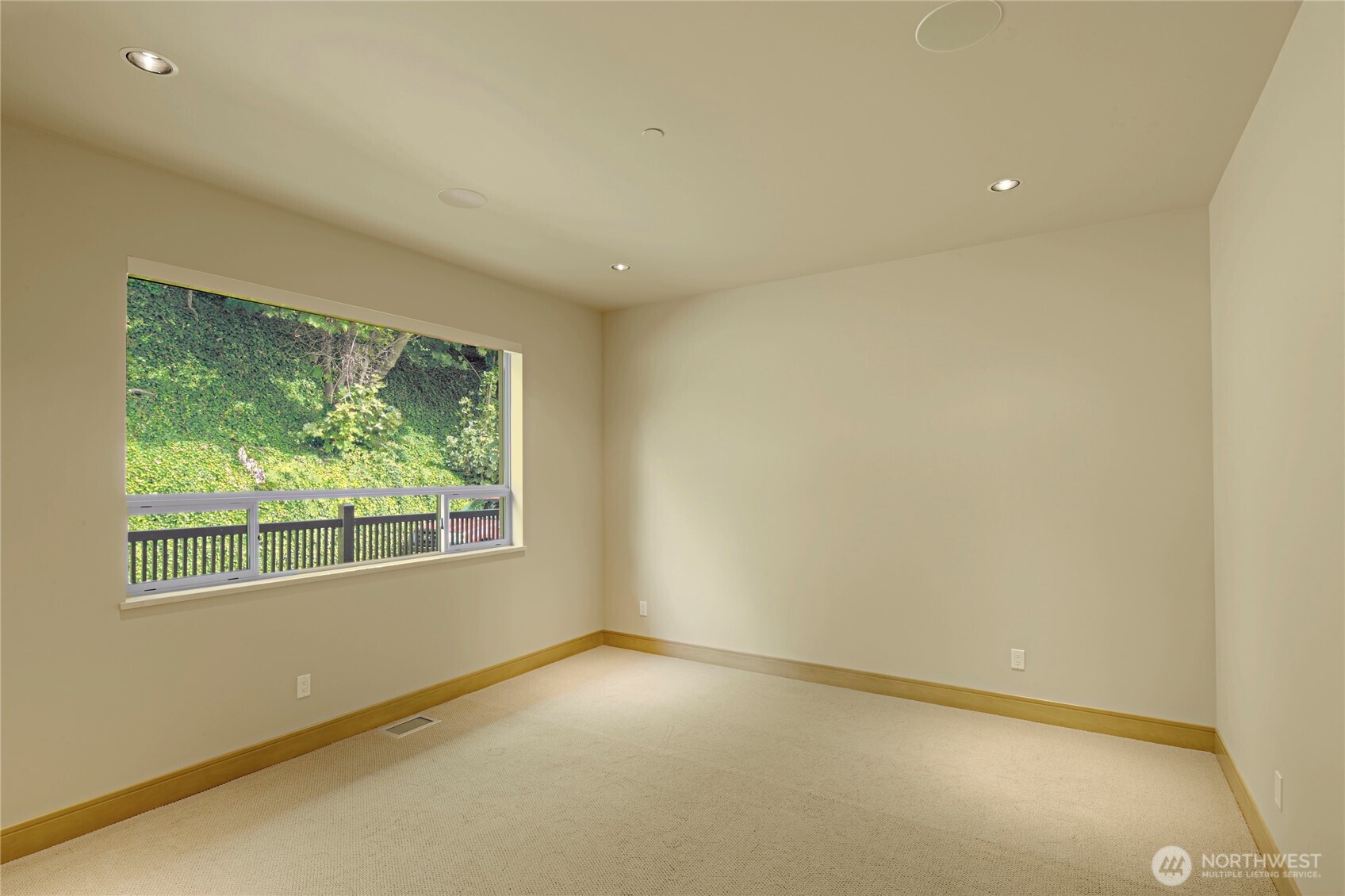 12701 Standring Lane Southwest Burien, WA 98146 - Photo 28 of 39