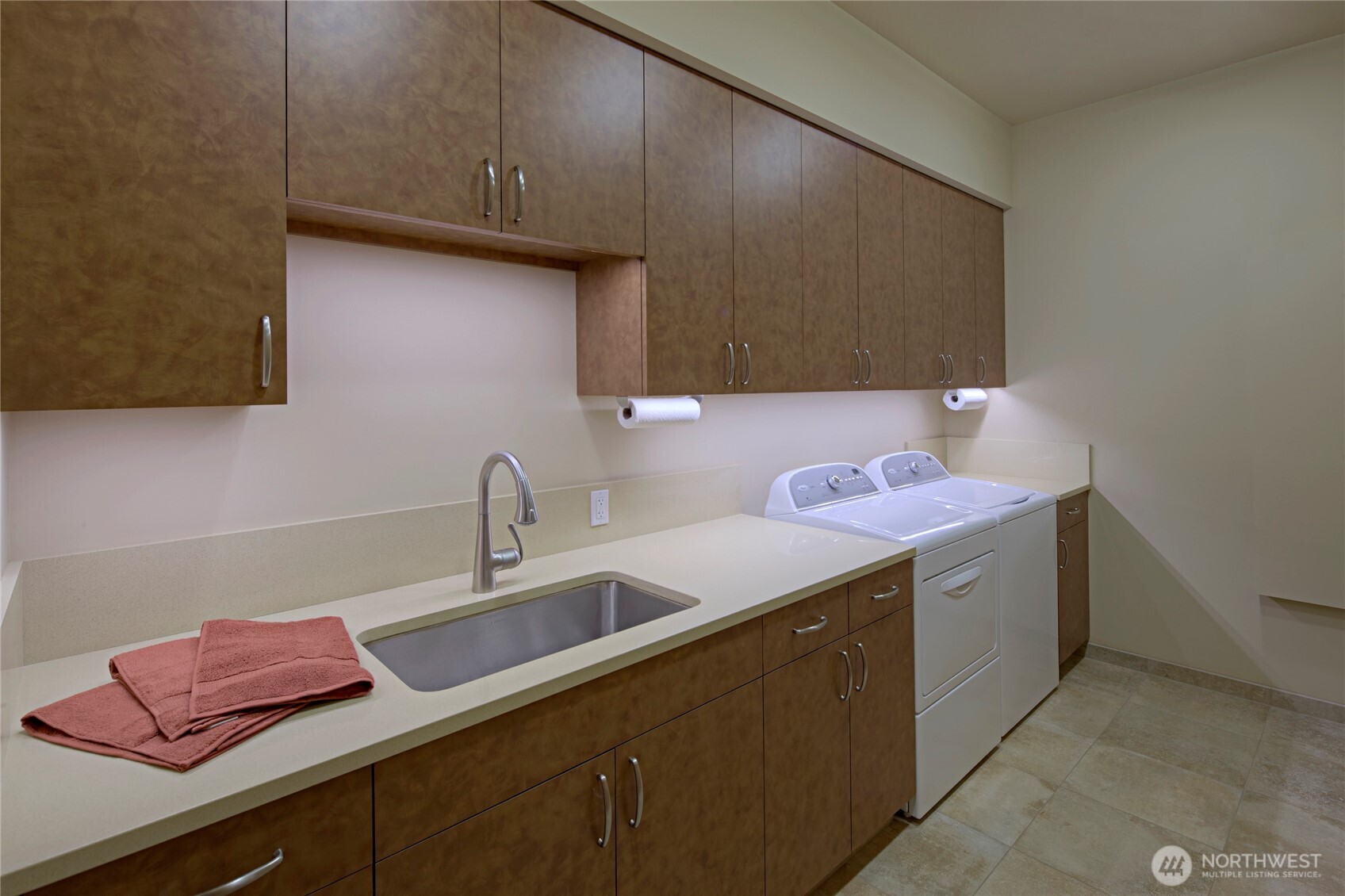 12701 Standring Lane Southwest Burien, WA 98146 - Photo 30 of 39
