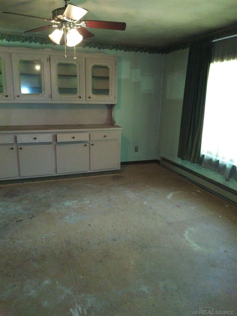 21560 30 Mile Road Ray, MI 48096 - Photo 18 of 25 50021510-17.JPG