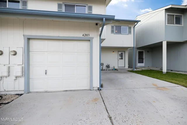 $325,000 | 4203 Shelbyville Drive, Carson City, NV 89701