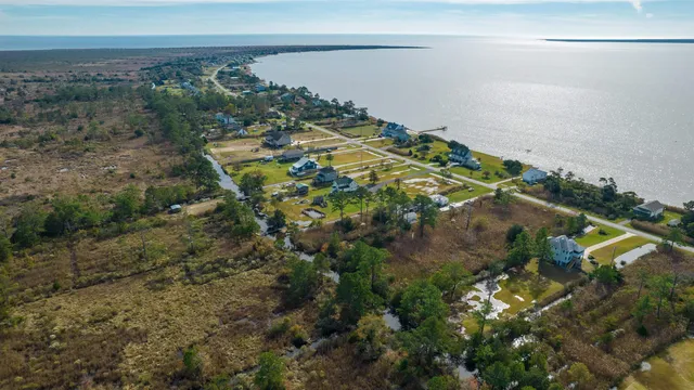 $162,000 | 170 Bayview Drive, Stumpy Point, NC 27978