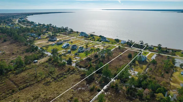 $162,000 | 170 Bayview Drive, Stumpy Point, NC 27978