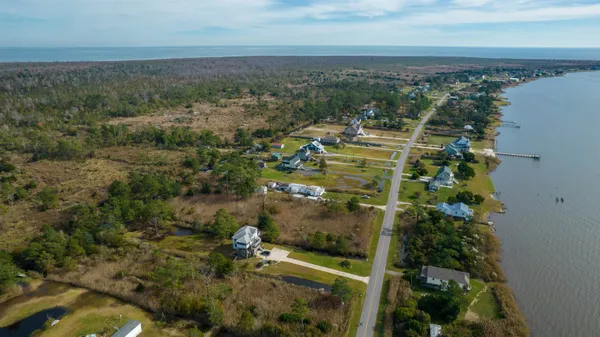 $162,000 | 170 Bayview Drive, Stumpy Point, NC 27978