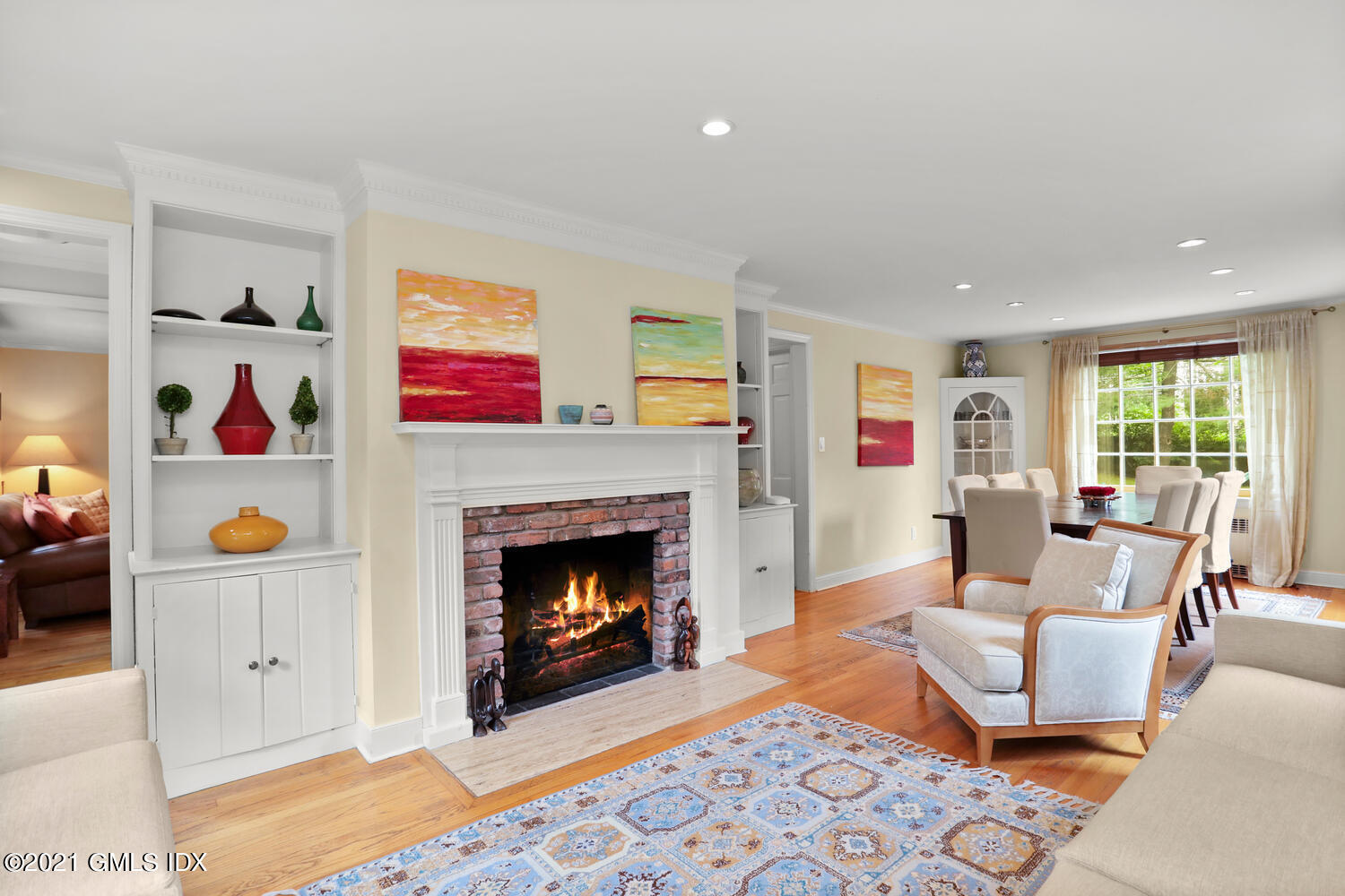 25 Summit Road Riverside, CT 06878 - Photo 2 of 40 25 Summit Rd Greenwich CT-large-019-019-
