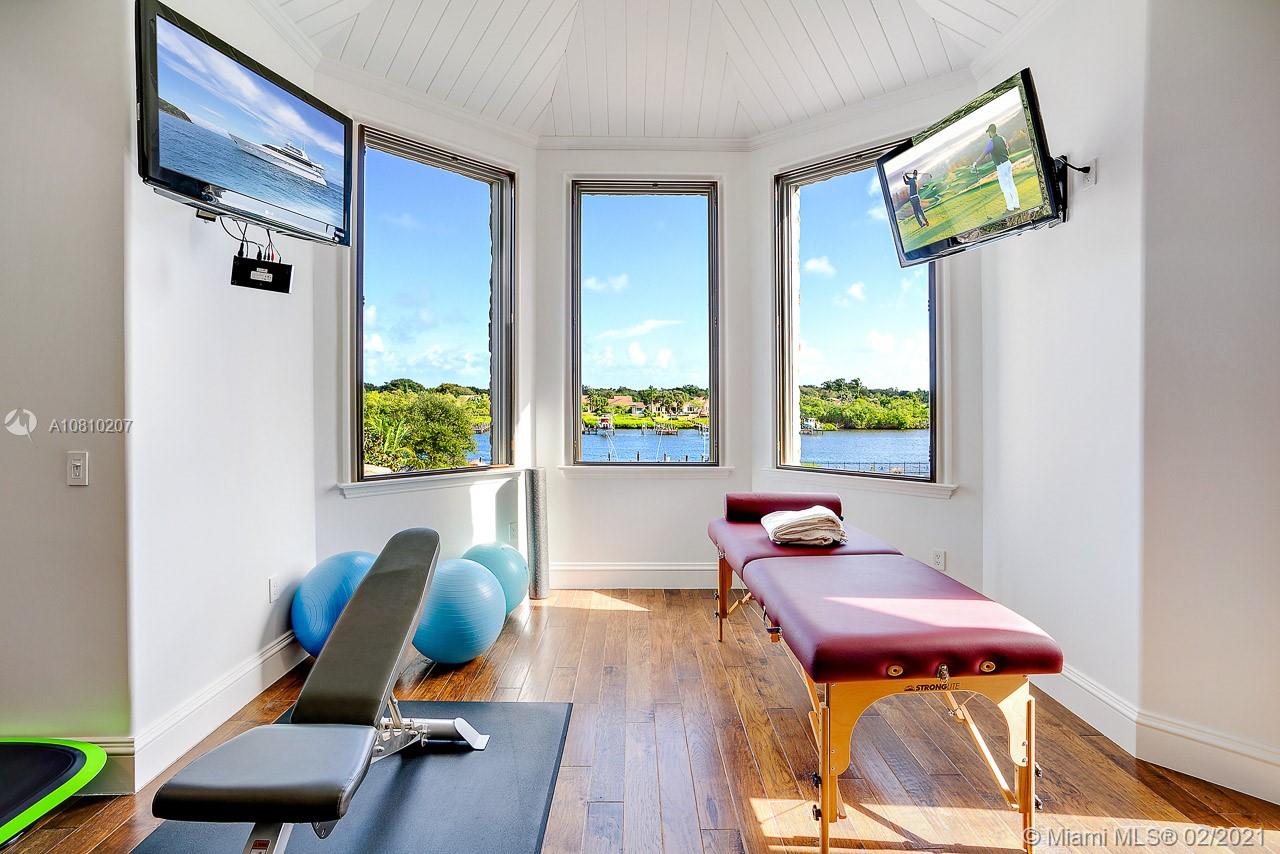 494 Mariner Drive Jupiter, FL 33477 - Photo 19 of 34 Gym