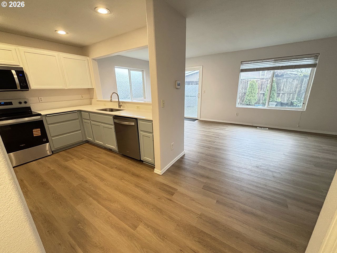 764 North 20th Place Cornelius, OR 97113 - Photo 3 of 20