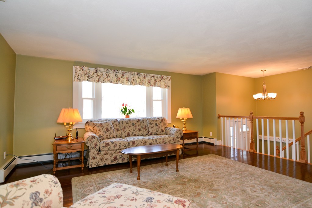 25 Countryside Lane Reading, MA 01867 - Photo 3 of 22 Gallery Image 3