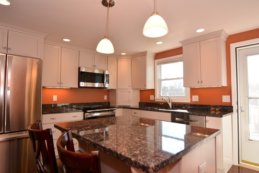 25 Countryside Lane Reading, MA 01867 - Photo 6 of 22 Gallery Image 6