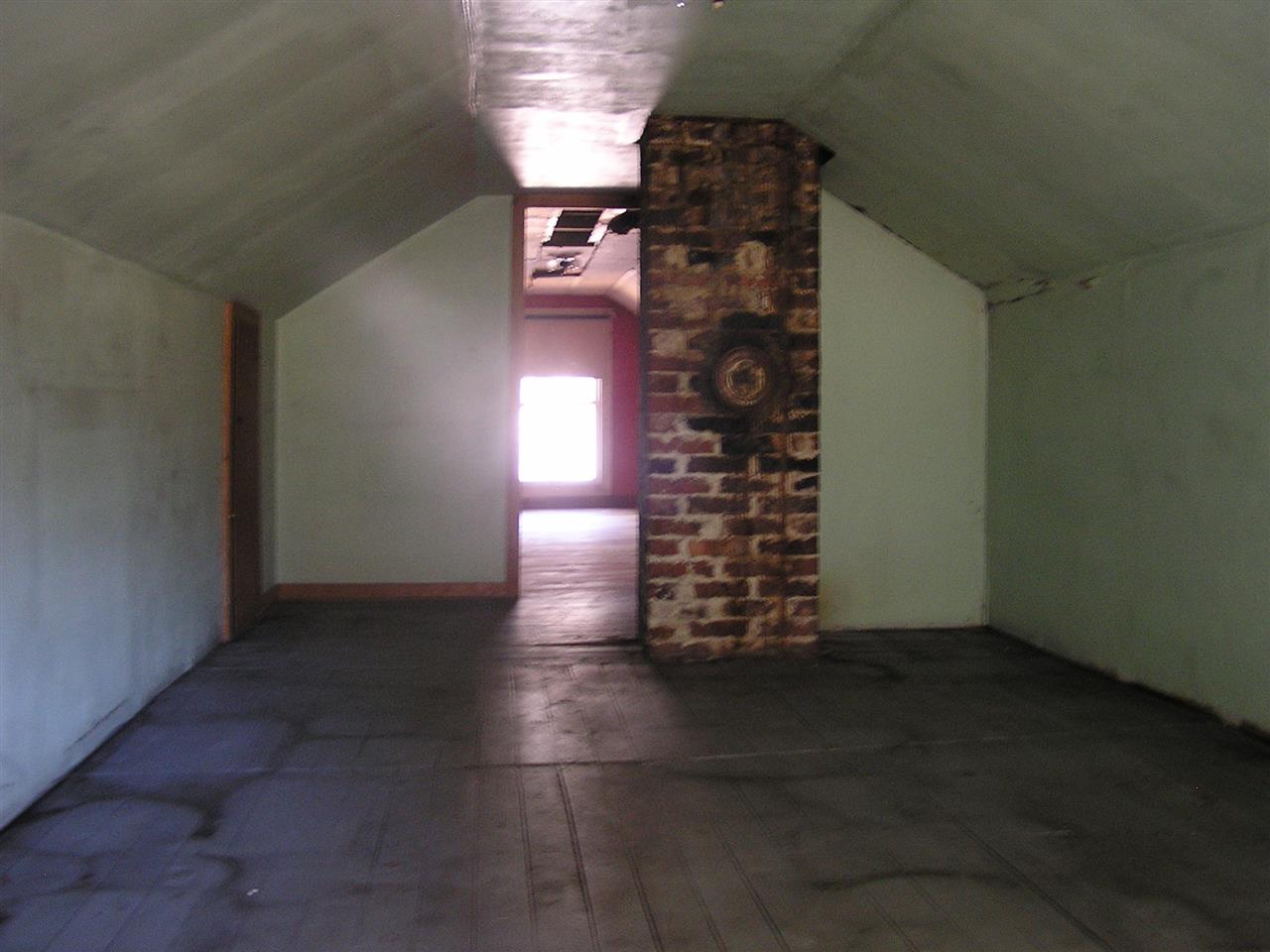 21 Depot Road Epping, NH 03042 - Photo 8 of 9
