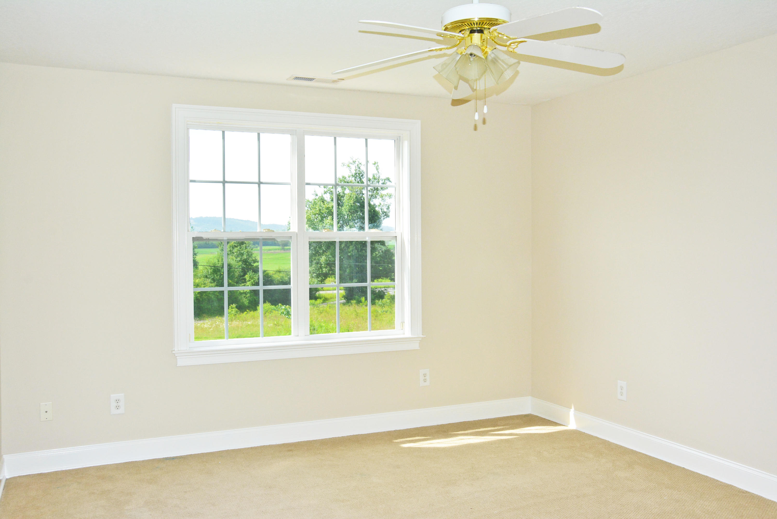 141 Old Eureka Road Northwest Charleston, TN 37310 - Photo 22 of 33 Bedroom 2