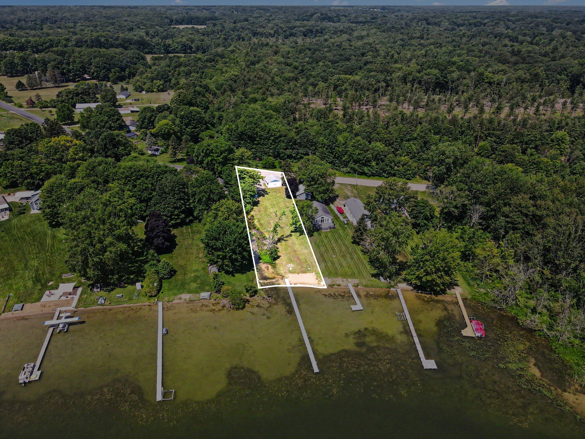 2402 Dumont Lake Road Allegan, MI 49010 - Photo 4 of 21 013_file_9995