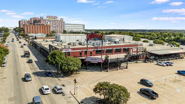 $537,500 | 2080 Kelly Avenue, Unit 106, Dallas, TX 75215