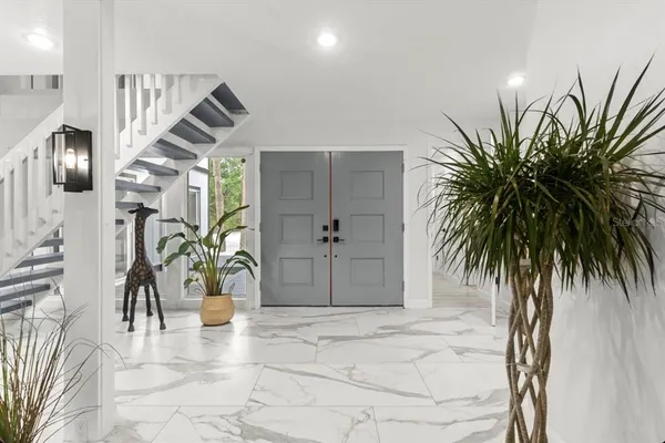 $3,799,000 | 765 Siesta Key Circle, Sarasota, FL 34242