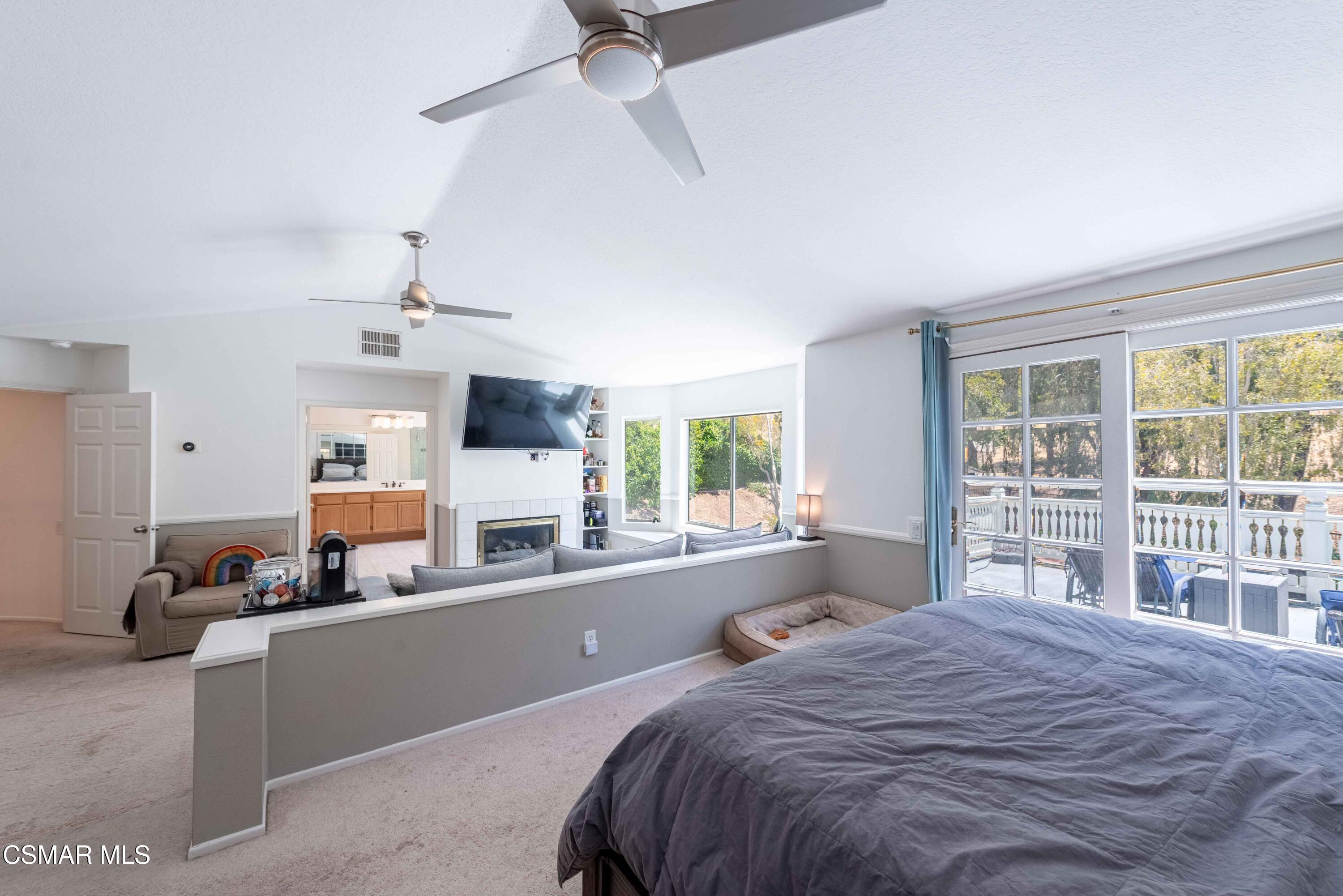 11816 Maple Crest Street Moorpark, CA 93021 - Photo 30 of 63 11816MapleCrestSt 36