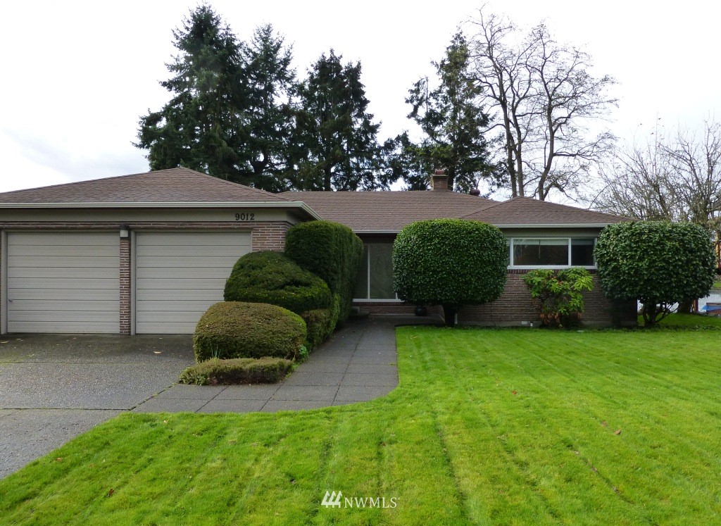 9012 Lake Steilacoom Point Road Southwest Lakewood, WA 98498 - Photo 1 of 15 Gallery Image 1